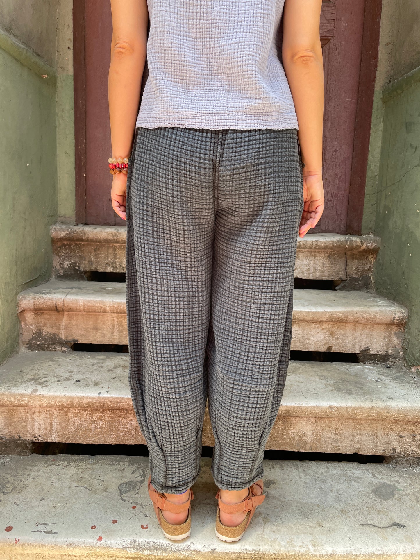 Bohem Müslin Taşlanmış Antresit Siyah Kadın Pantolon