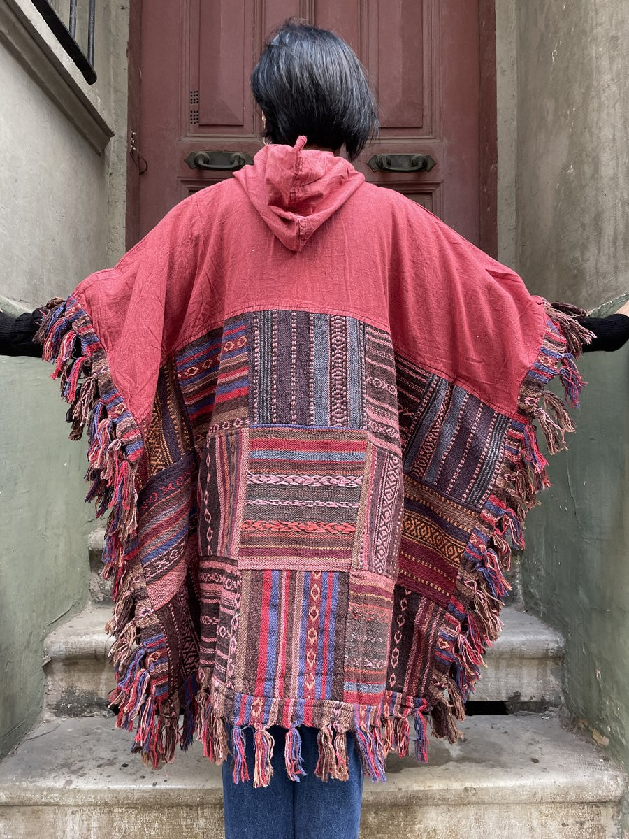 Unisex Nepal Gheri Geo Print Poncho