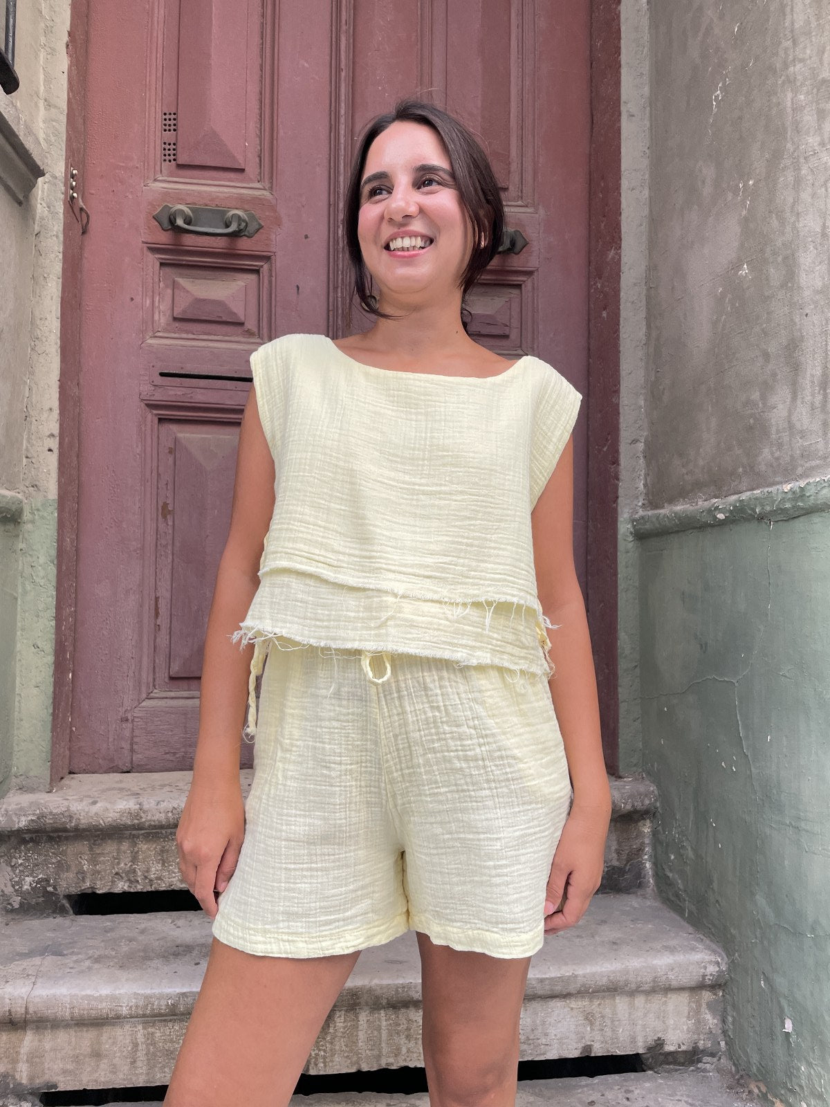 Bohem Müslin Kolsuz Crop Bluz