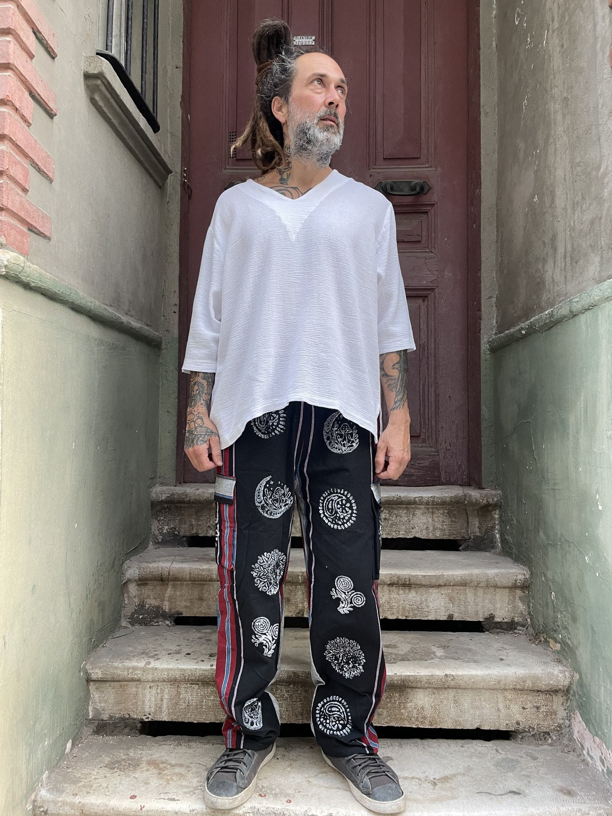 Unisex Nepal Etnik Baskılı Cepli Pantolon – Siyah & Haki