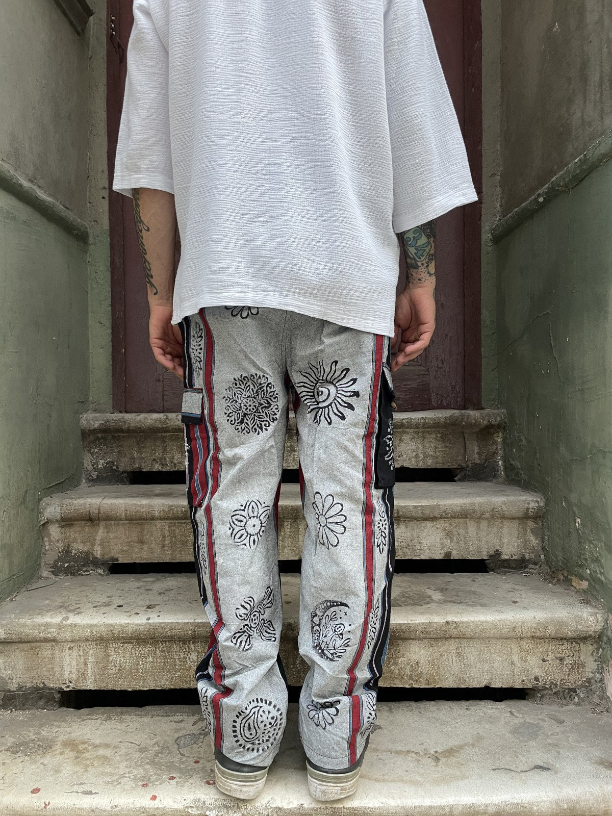 Unisex Nepal Etnik Baskılı Cepli Pantolon – Siyah & Haki