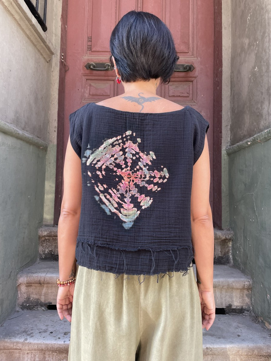 Bohem Siyah Batik Desenli Müslin Bluz – %100 Pamuk