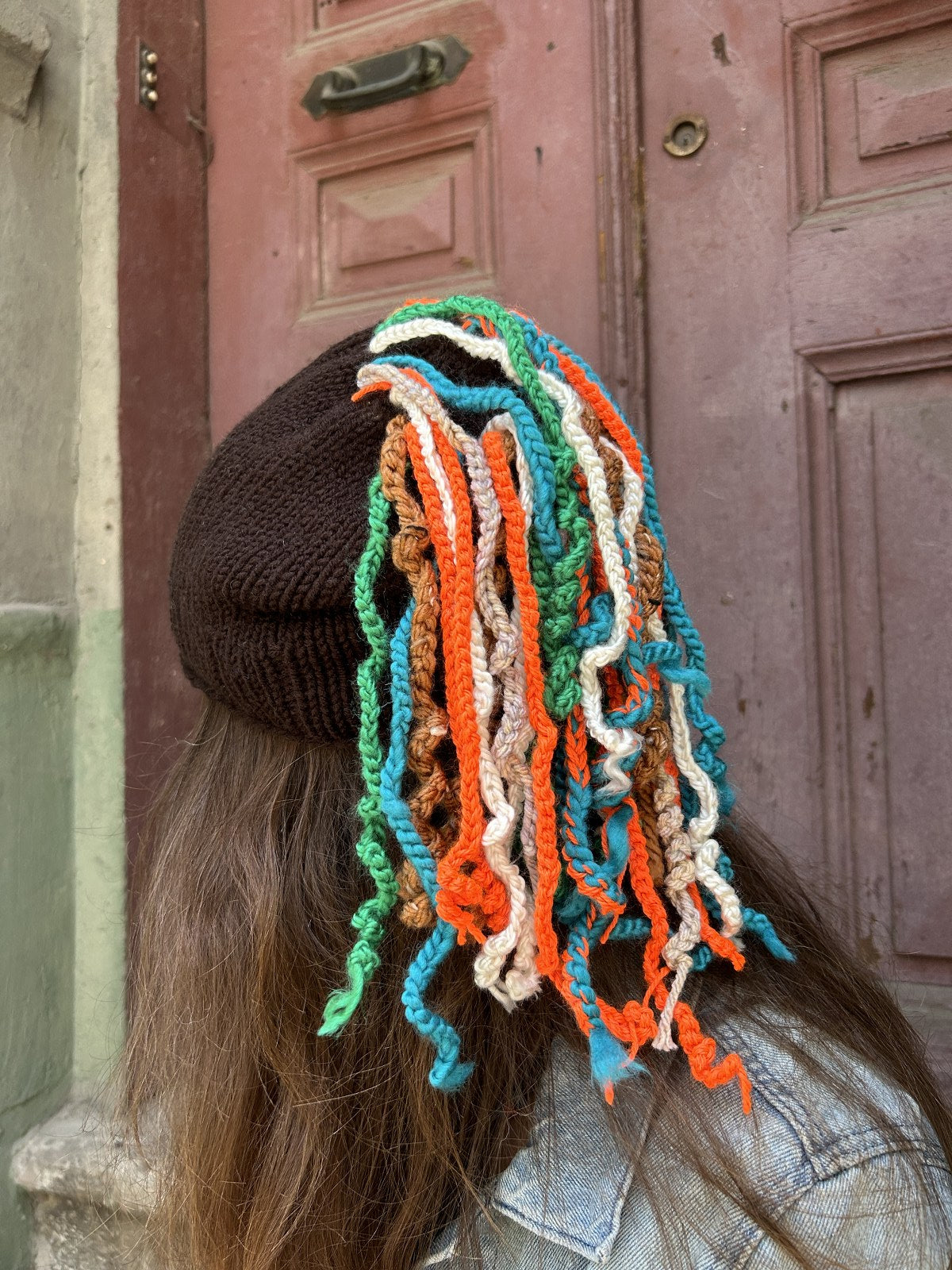Siyah Rastalı Bere - El Yapımı Boho Tarz