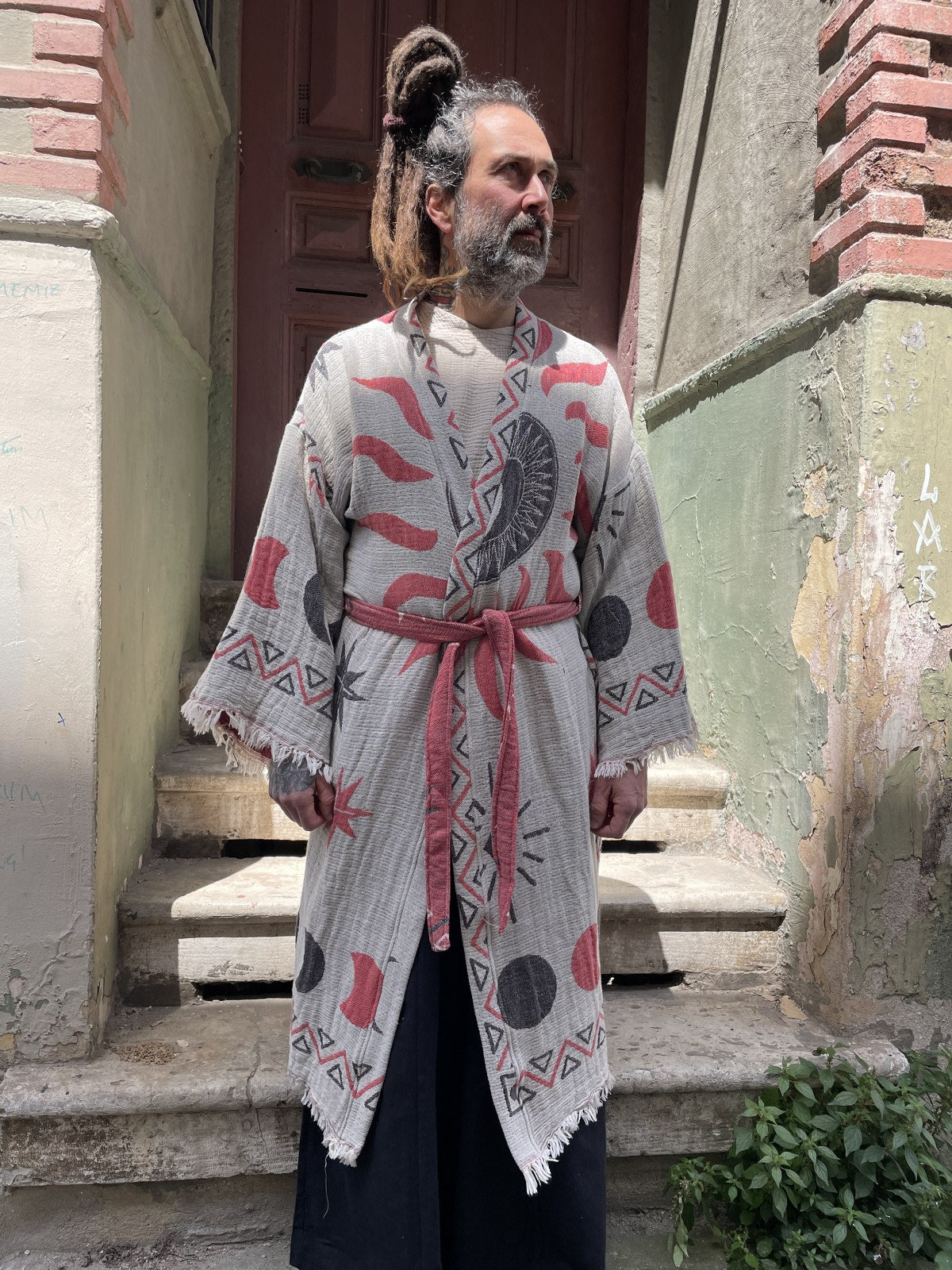 Unisex Bohem Ay & Güneş Desenli Erkek Kimono Kaftan Ceket – Kırmızı Gri