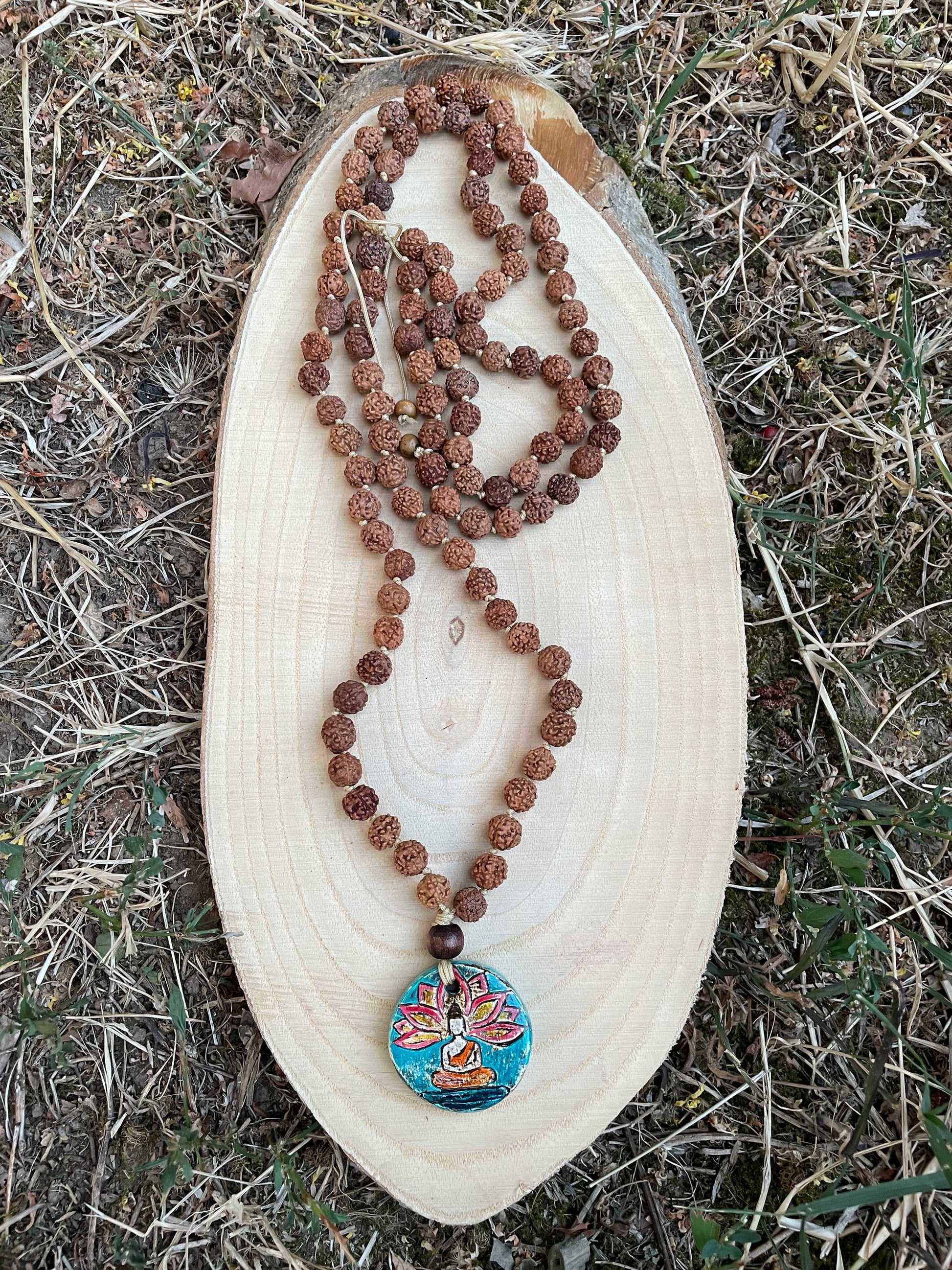 Yoga Sembolü Rudraksha Tohumu Seramik Doğal Tas Mala Kolye