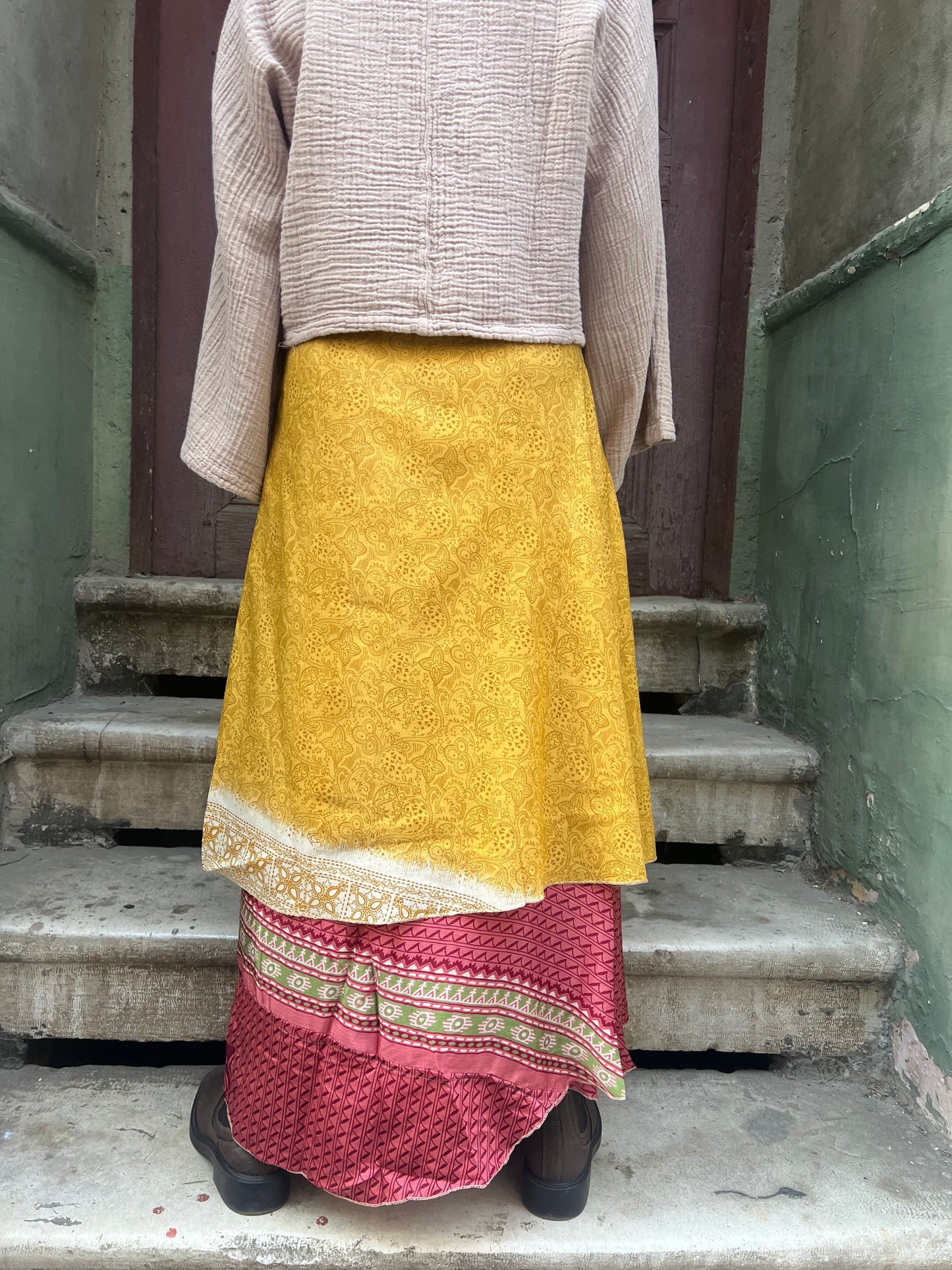 Nepal İpek Çift Taraflı Bağlamalı Etek – Sarı Desenli