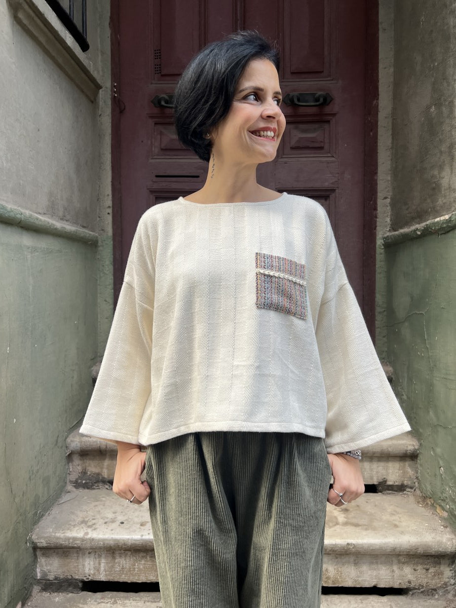Ivoria Dokuma Kadın Bluz – Tek Üretim, %100 Pamuk, Sürdürülebilir Tasarım