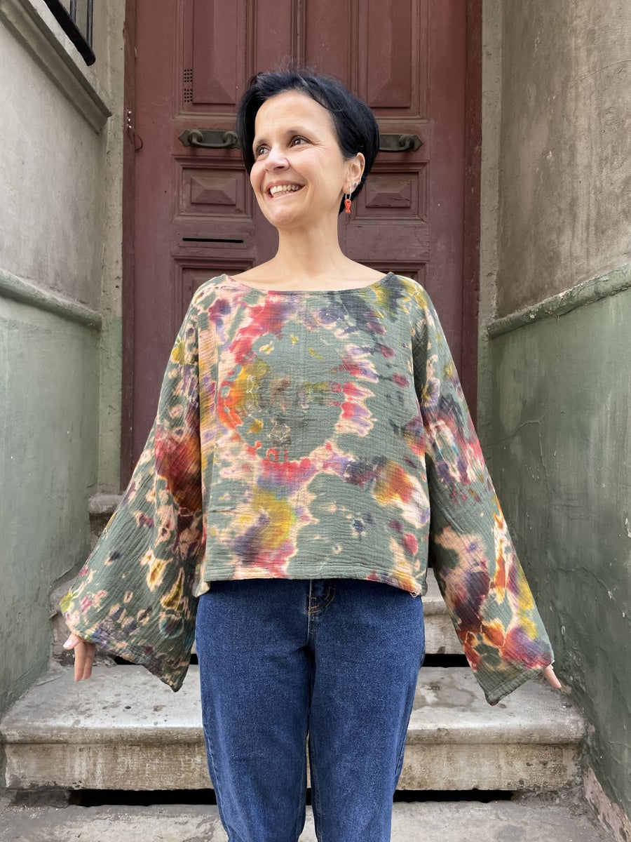 Batik Müslin Bluz – “Luna” – El Boyaması Bohem Tasarım,