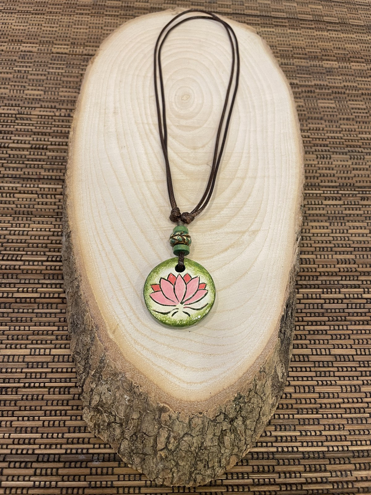 Bohem Viking Lotus Simgeli Seramik Kolye