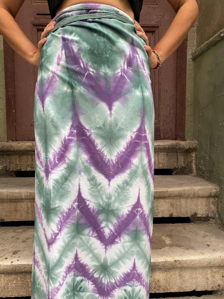 Tasarım Batik Sarong – Çok Yönlü Bağlamalı Viskon Elbise & Etek