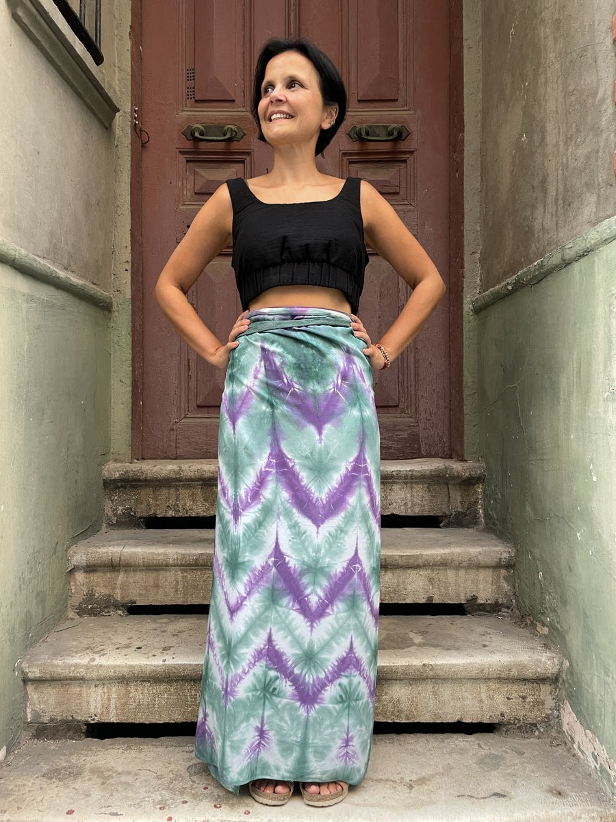 Tasarım Batik Sarong – Çok Yönlü Bağlamalı Viskon Elbise & Etek