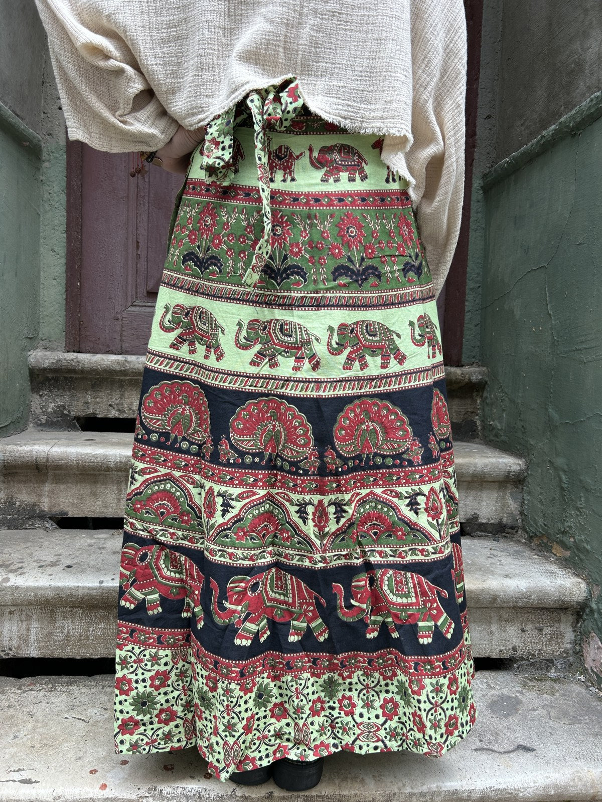 Nepal Yeşil Siyah Etnik Desenli Etek 1/5 medya