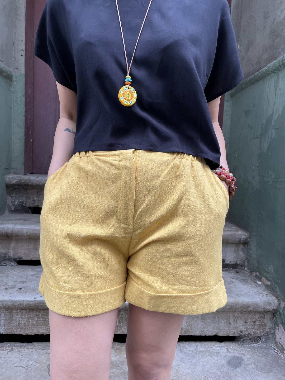 Pamuklu Yanları Lastikli Şort