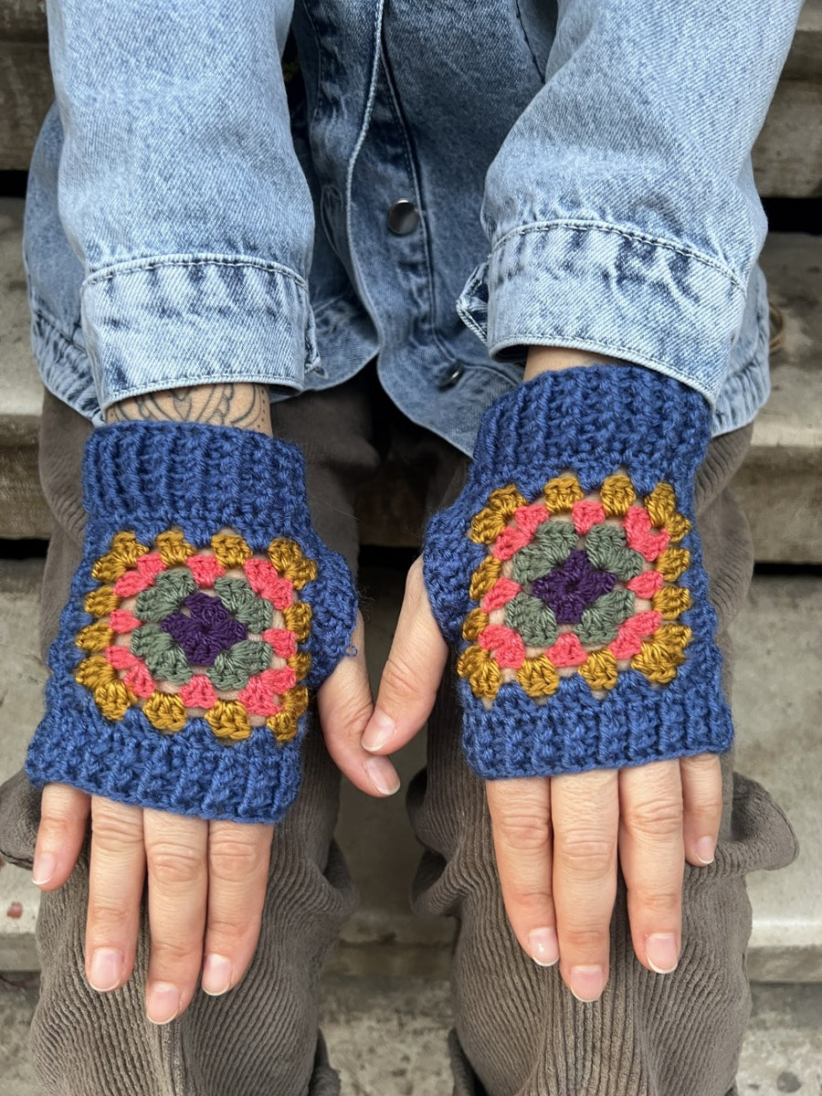 Bohem Motifli Parmaksız El Örgüsü Eldiven - Mavi