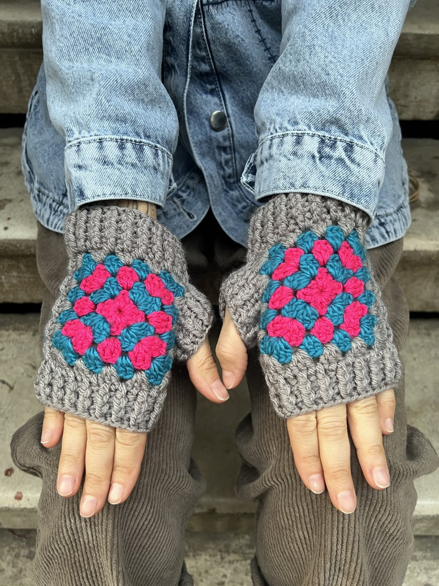 Bohem Motifli Parmaksız El Örgüsü Eldiven - Gri Pembe