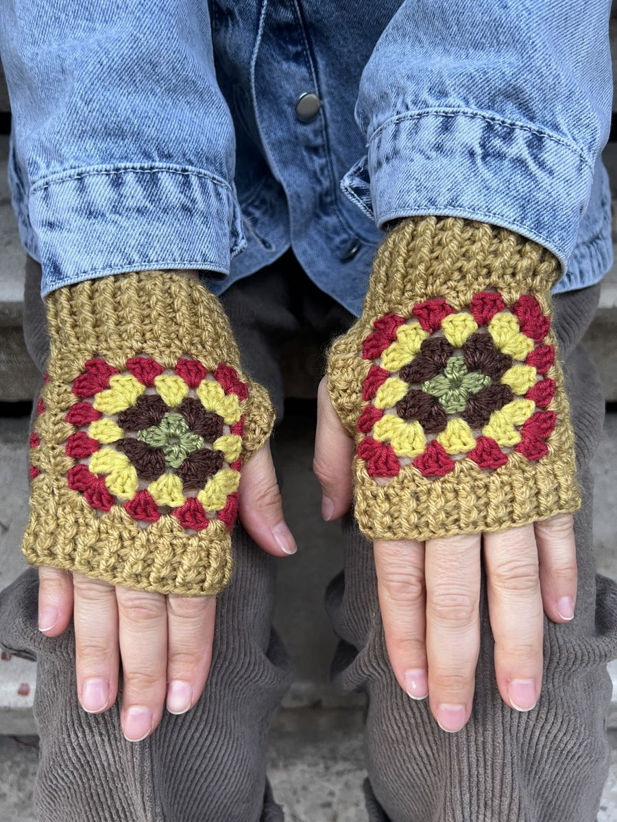 Bohem Motifli Parmaksız El Örgüsü Eldiven - Toprak