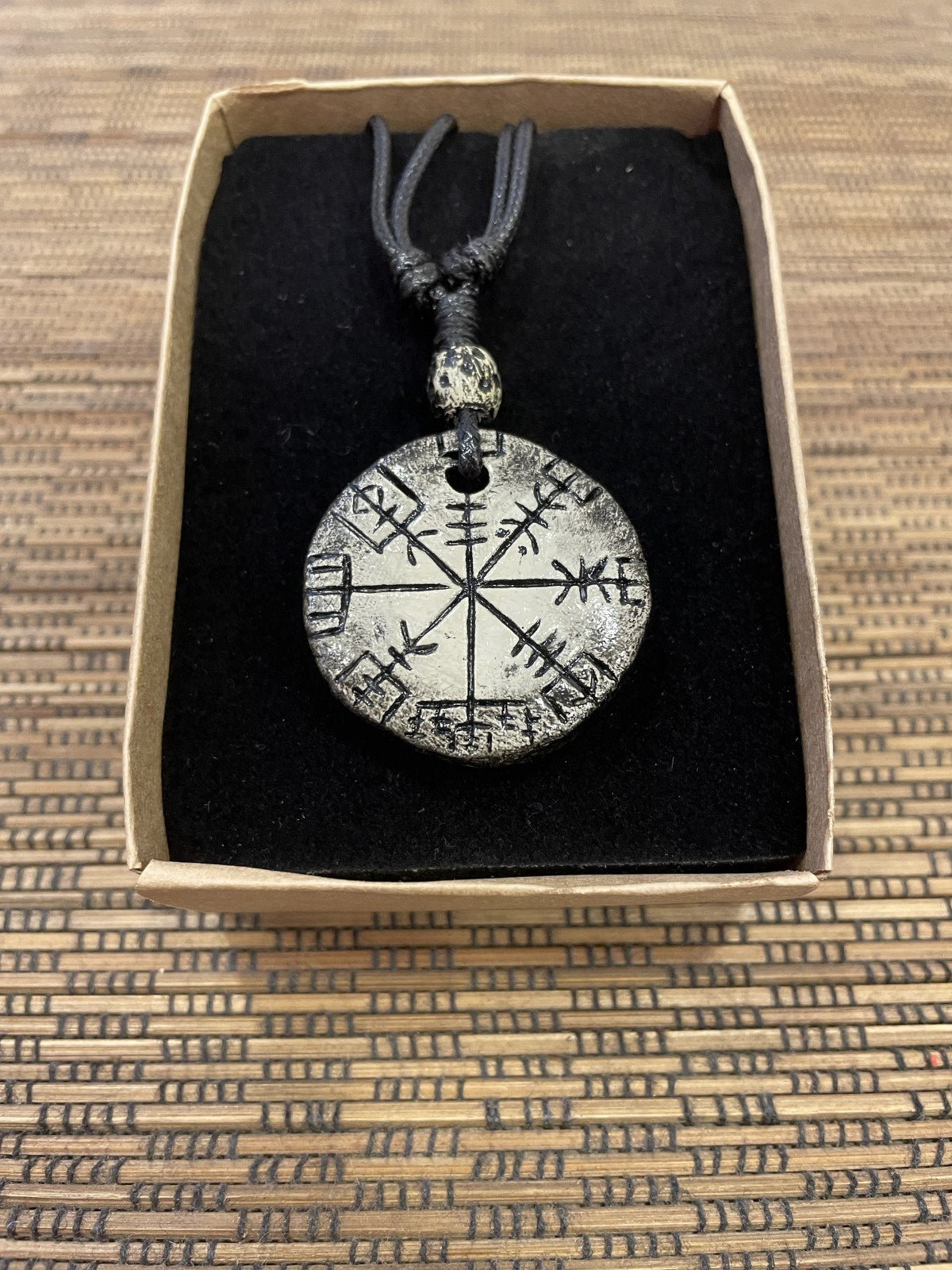 Bohem Seramik Viking Pusula Kolye