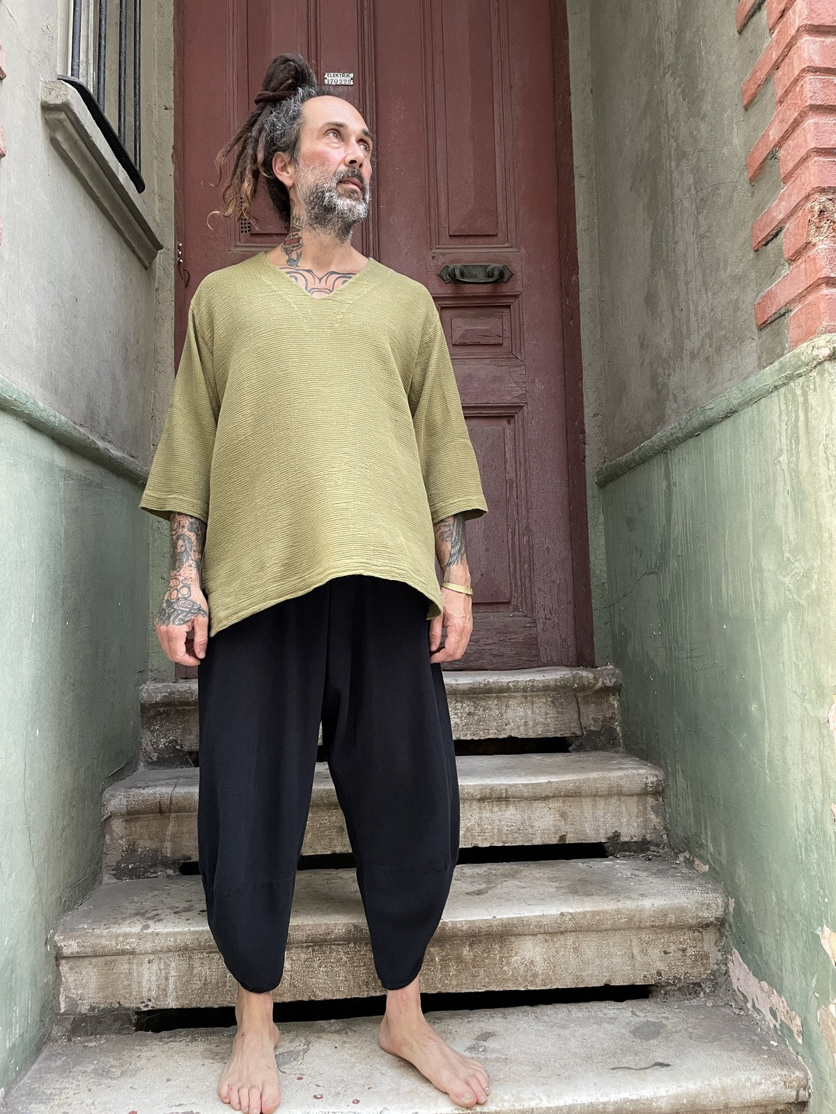 Bohem V Yaka Oversize Kahve Erkek Tişört Gömlek