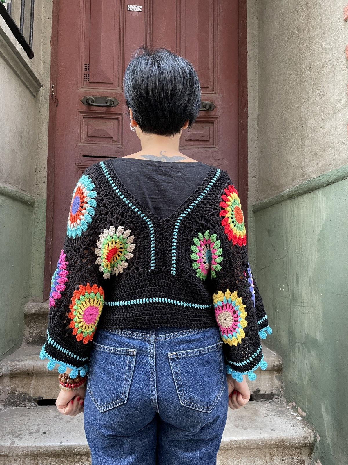 Bohem El Örgüsü Siyah Çiçekli Bluz