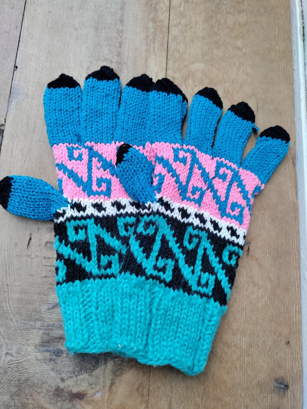 Bohem Etnik Desenli Yün Mavi Pembe Eldiven