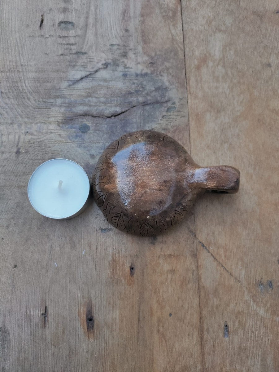 El Yapımı Koyu Kahverengi Seramik Mumluk