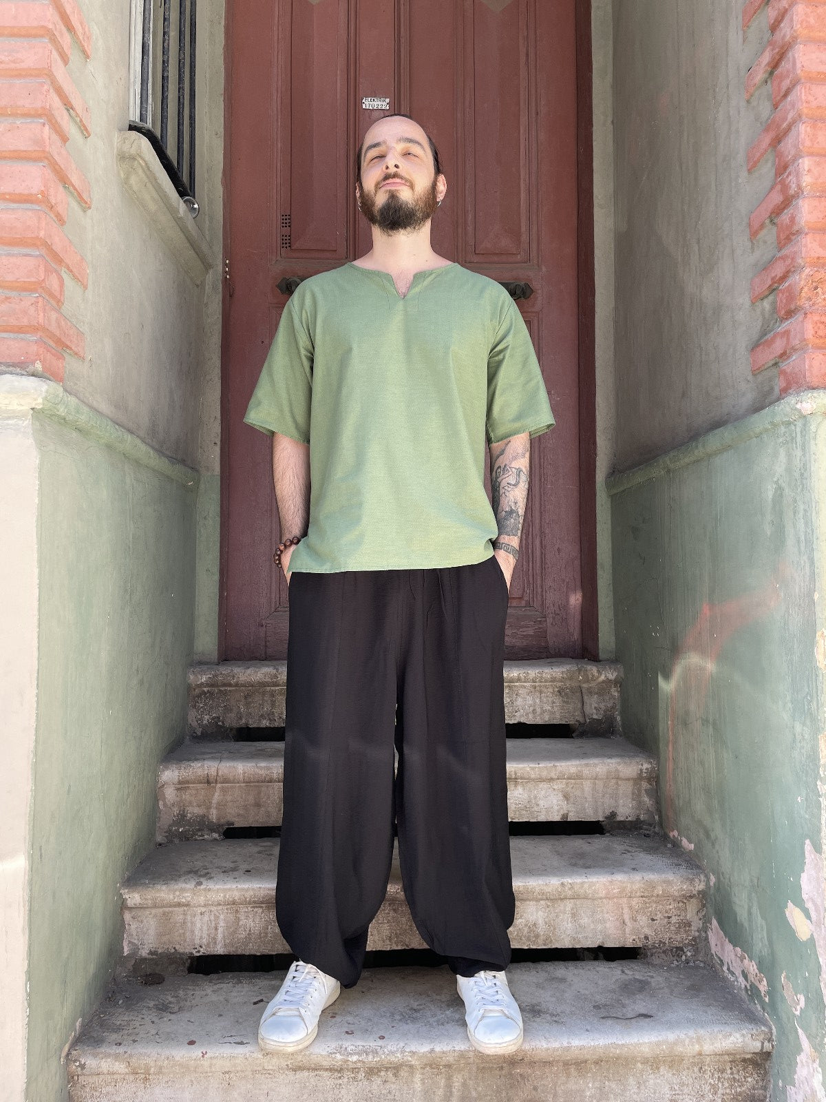 Bohem pamuklu gömleklerimiz ile yaz çok sıcak değil.