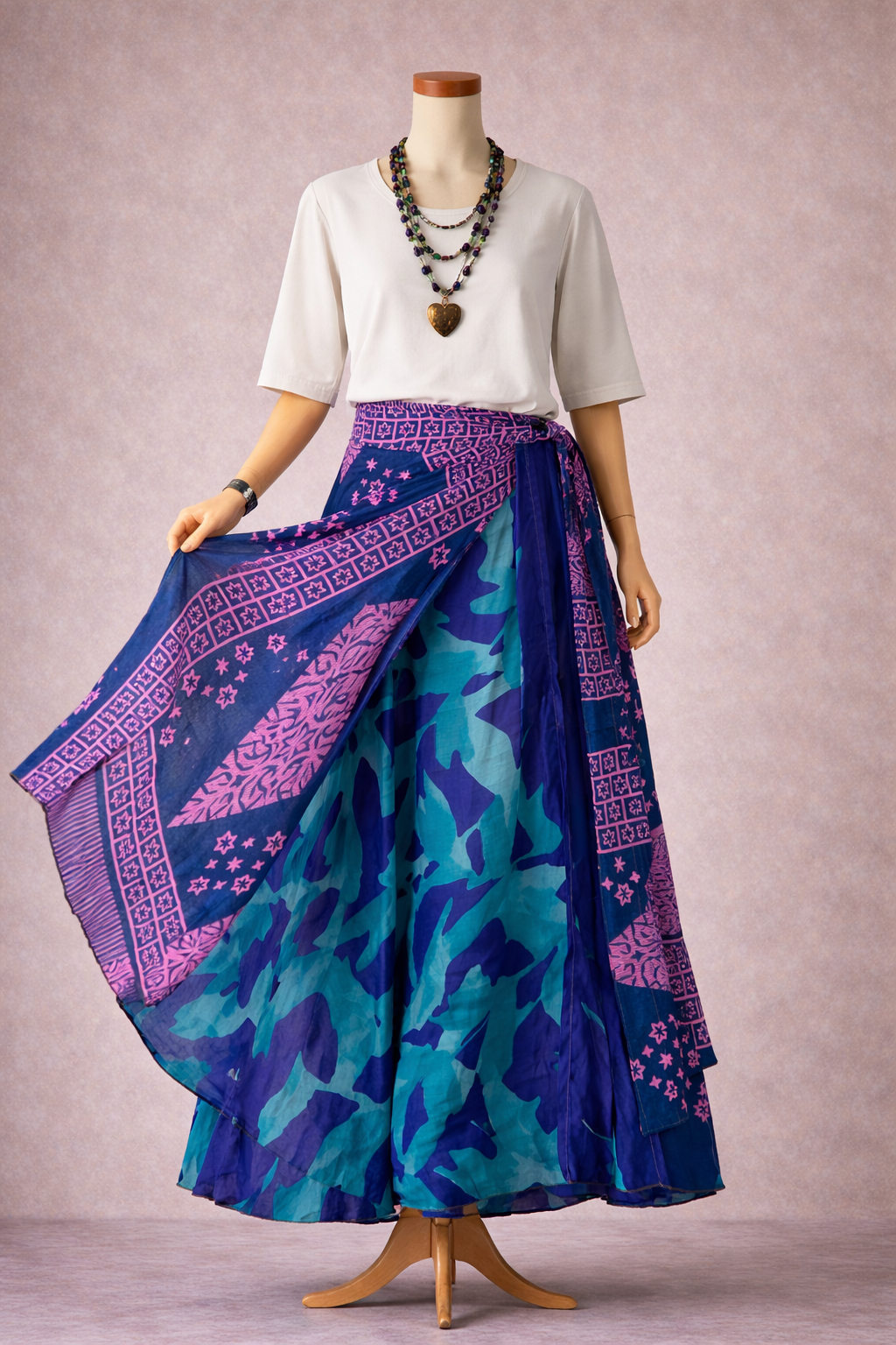 Çift Taraflı Bağlamalı İpek Etek – Mavi Desenli (Nepal)