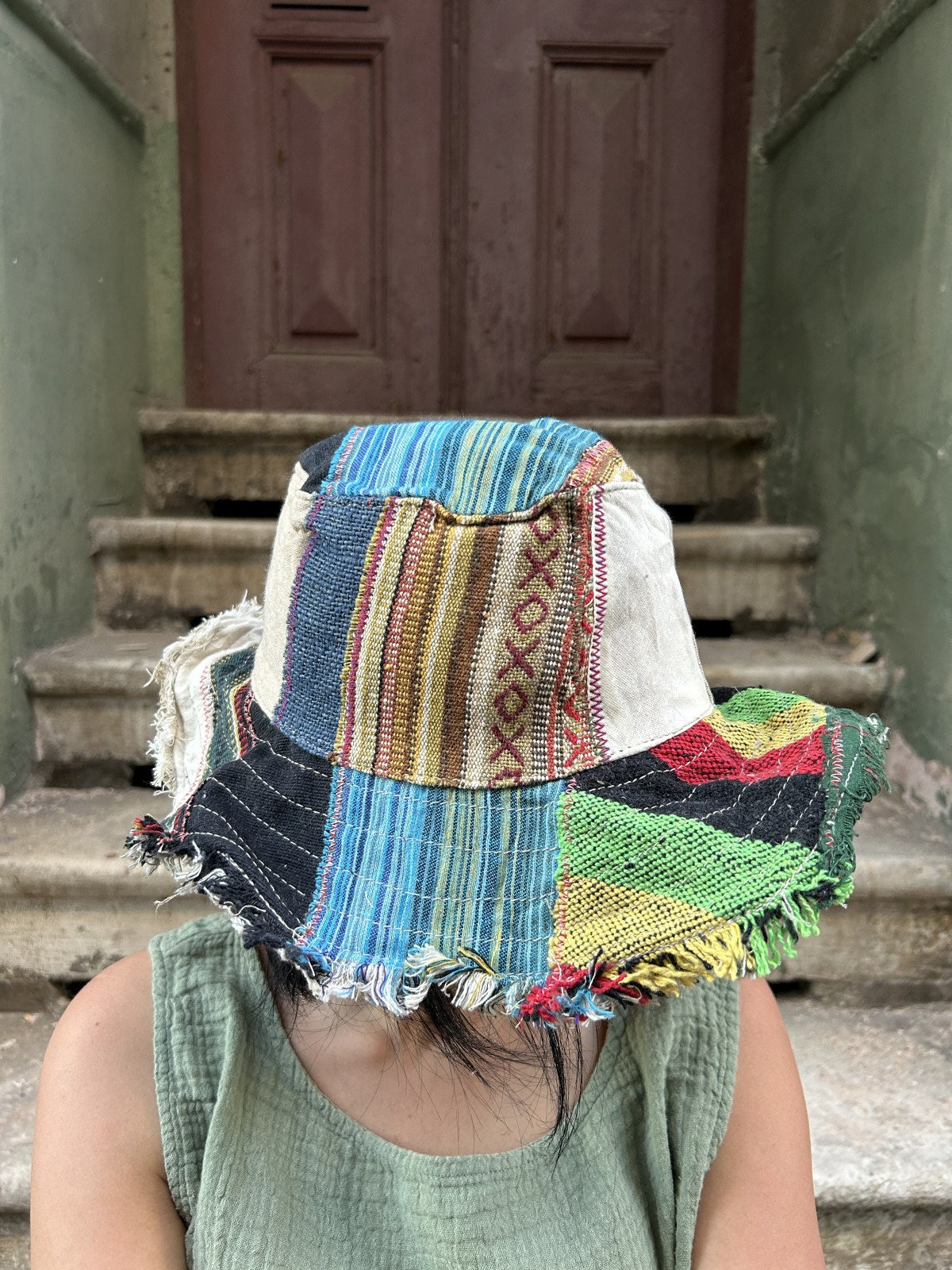 Unisex Nepal Pure Hemp mavi Bob Marley patchwork şapka, bohem tarzda, renkli kumaşlardan el yapımı.