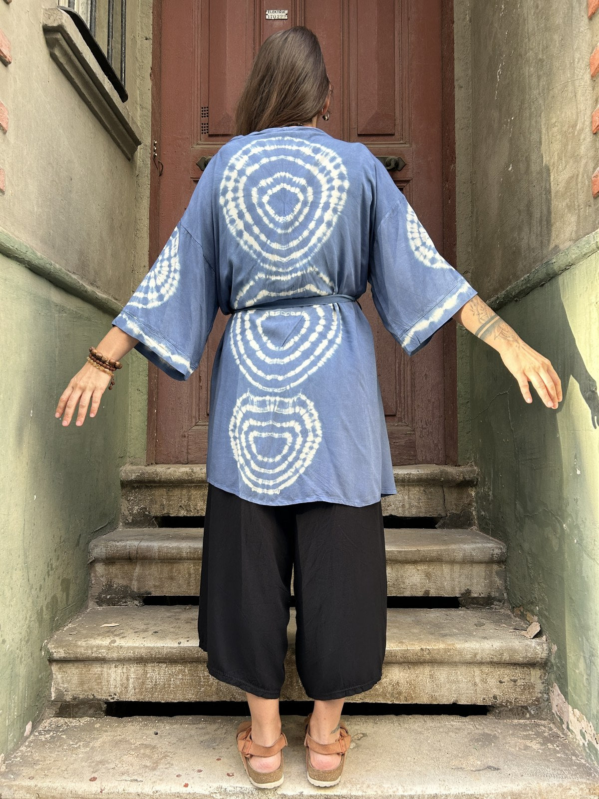 Bohem Batik desenli kimono, %100 viskon kumaştan el yapımı, M-XL bedenlere uygun, rahat ve şık bohem tarzda uzun kimono.