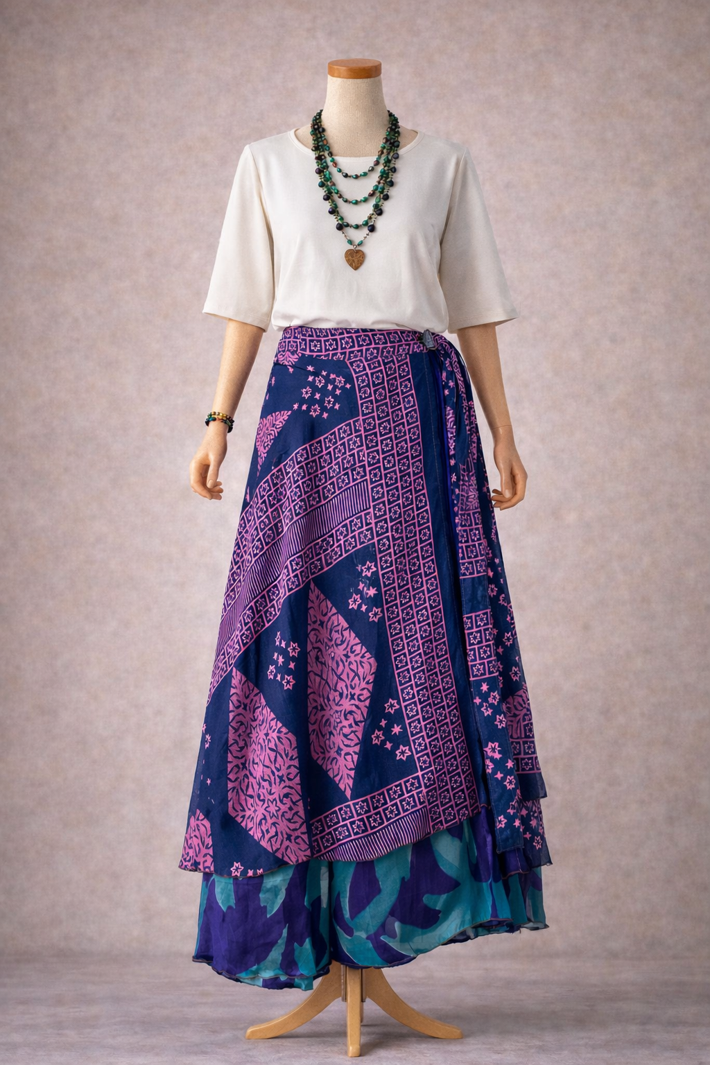 Çift Taraflı Bağlamalı İpek Etek – Mavi Desenli (Nepal)