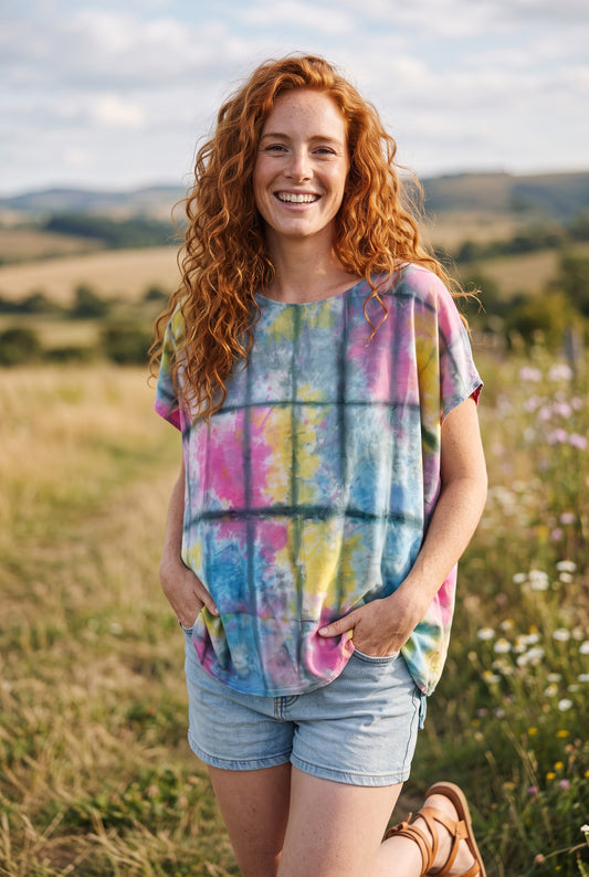 Renkli Efekt Batik Kadın Bluz  – Oversize Rahat Kesim – El Boyama Desenli