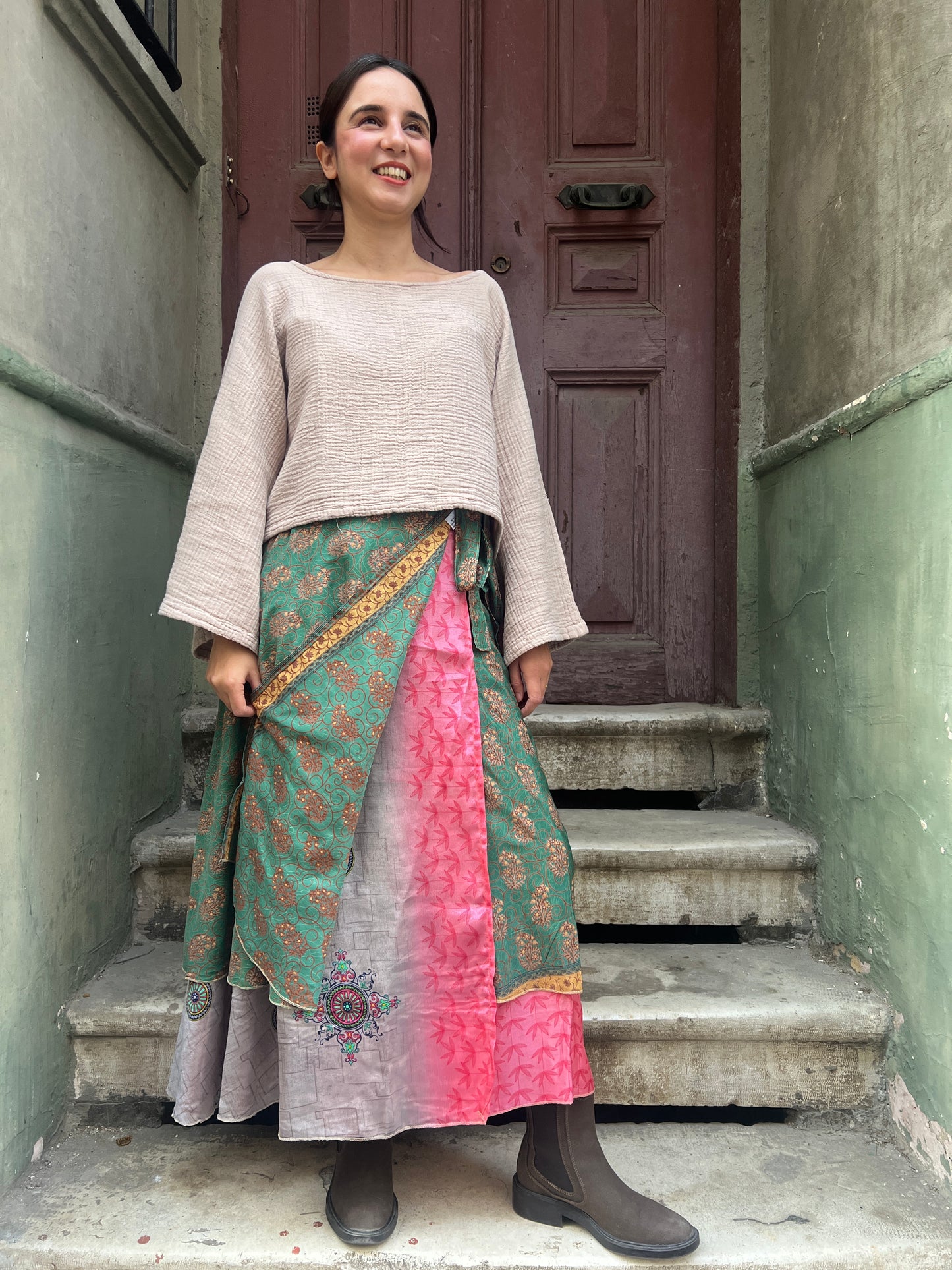 Nepal Çift Taraflı İpek Etek – Yeşil Desenli, El Yapımı, Bohem Tarz