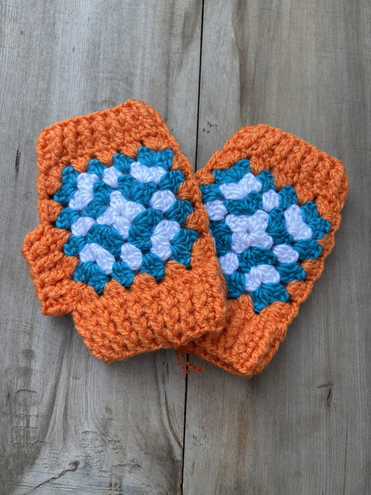 Bohemian Patterned Fingerless Cream Gloves