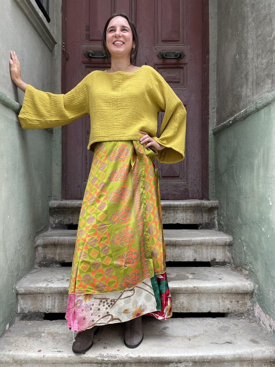 Nepal İpek Çift Taraflı Bağlamalı Etek – Yeşil Sarı Desenli