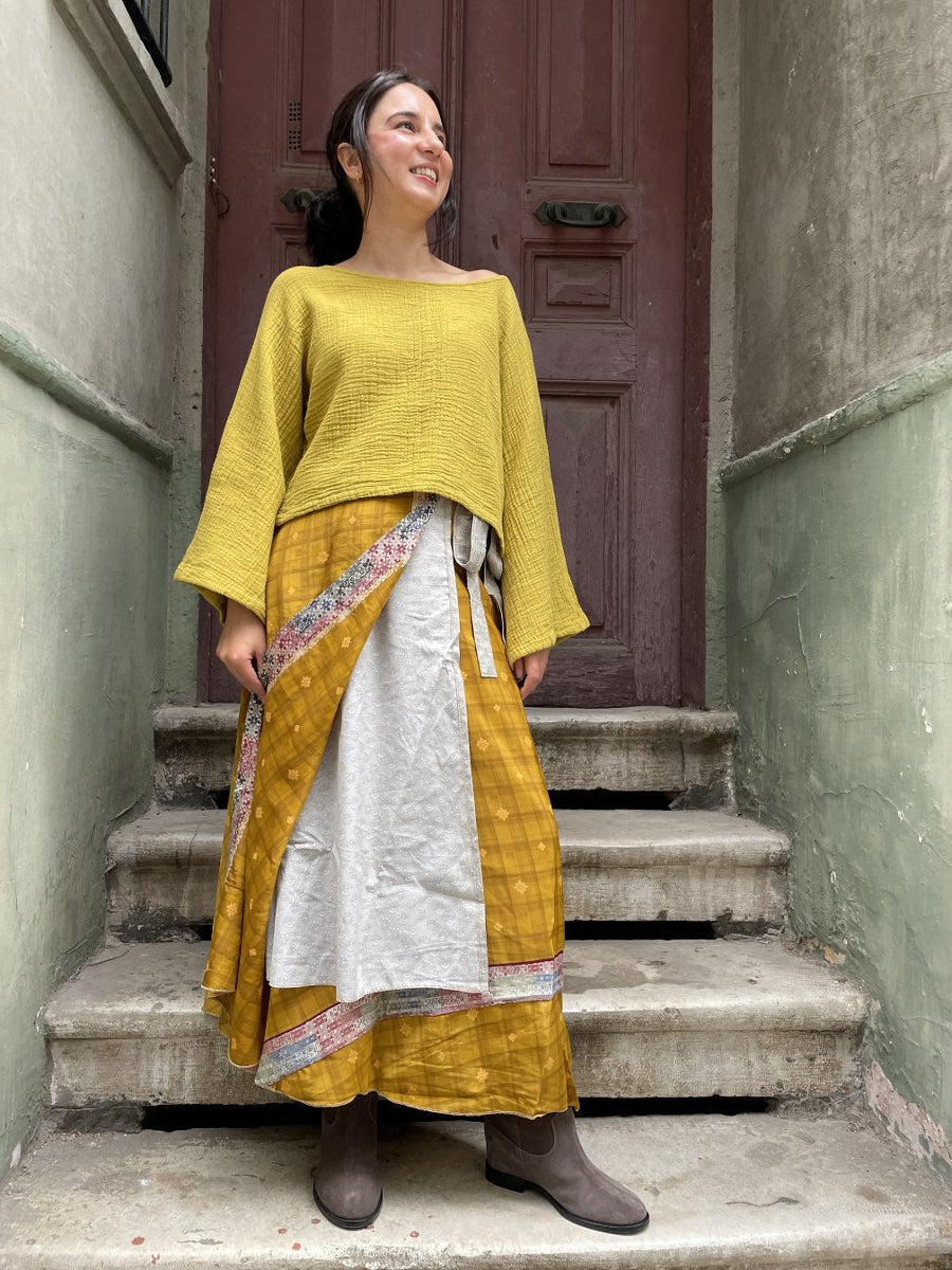 Nepal İpek Çift Taraflı Bağlamalı Etek – Sarı Desenli