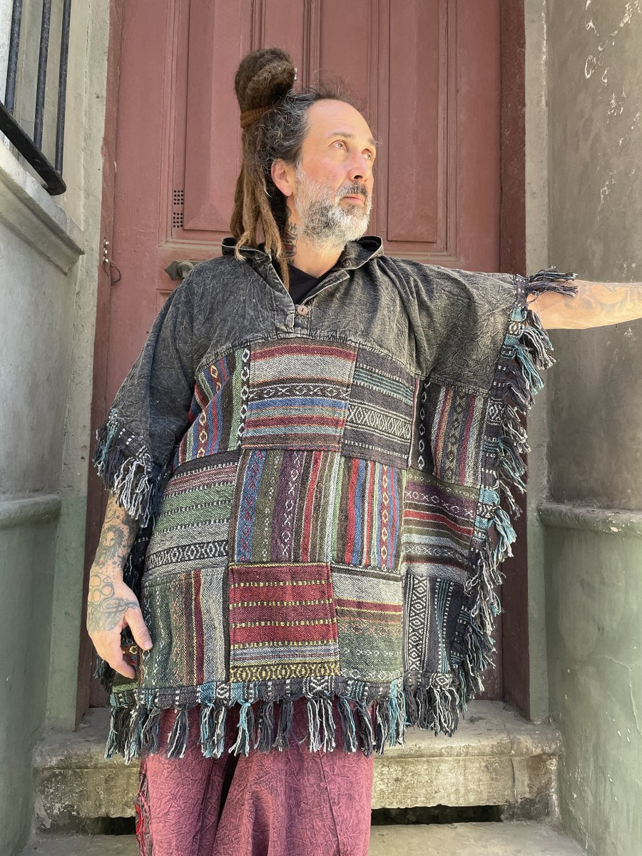 Unisex Nepal Gheri Geo Print Poncho