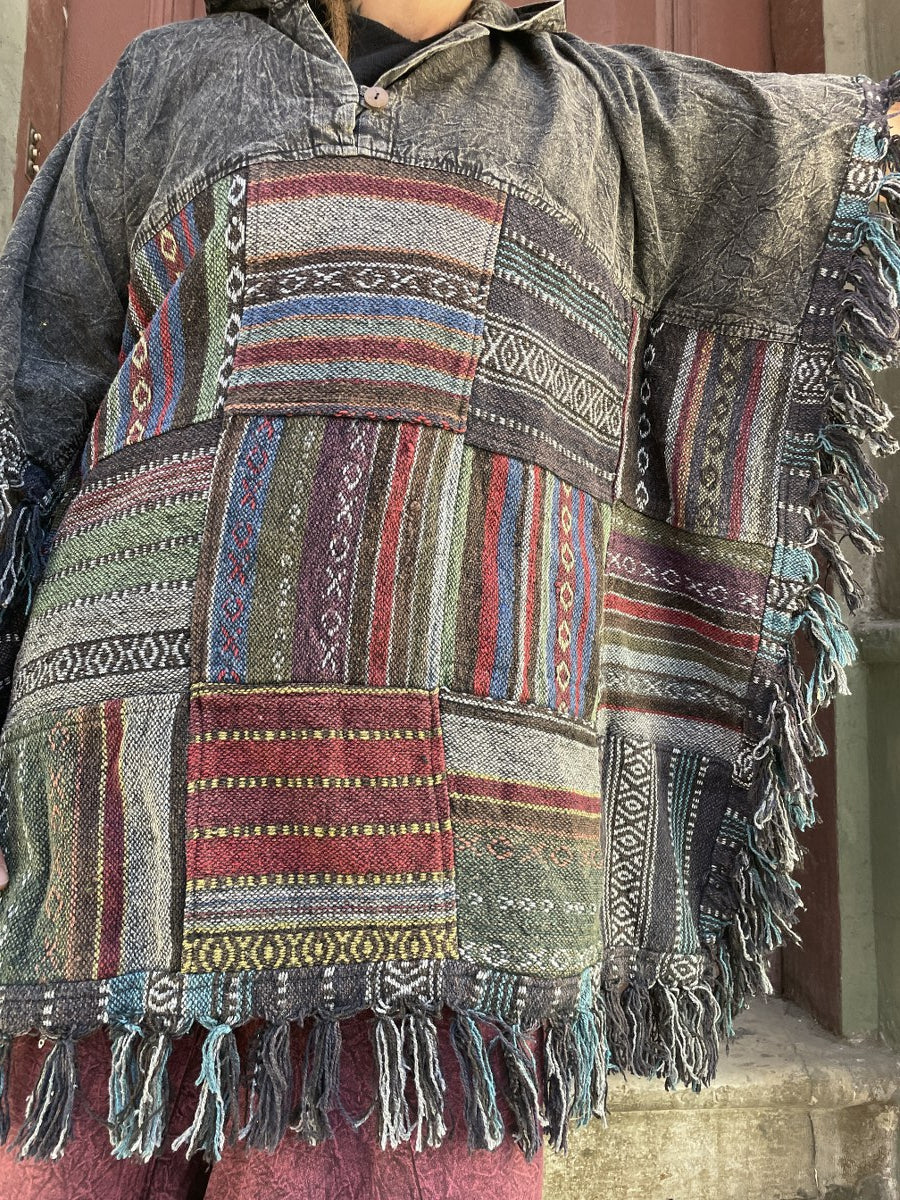 Unisex Nepal Gheri Geo Print Poncho