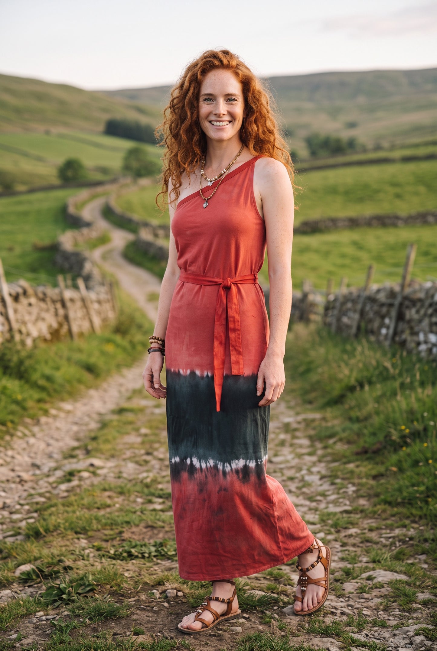 Siyah Kırmızı Batik Sarong – Viskon Çok Amaçlı Sarong Etek & Elbise
