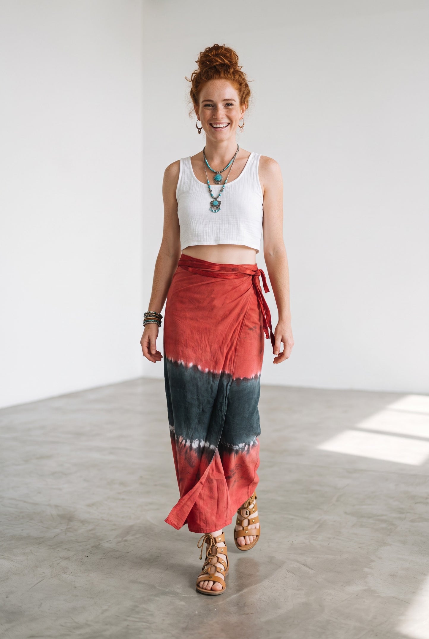 Siyah Kırmızı Batik Sarong – Viskon Çok Amaçlı Sarong Etek & Elbise