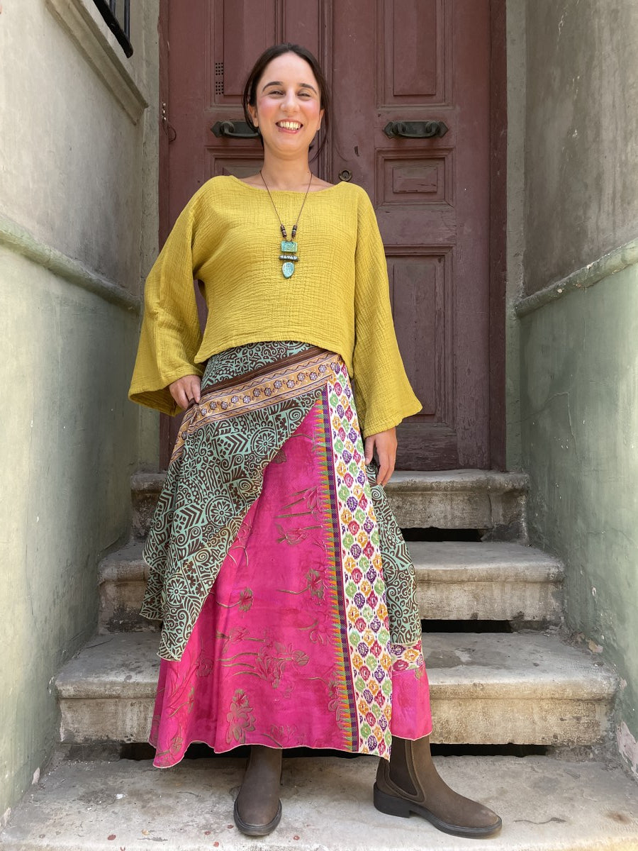Çift Taraflı Nepal Bohem İpek Etek – Yeşil & Pembe Desenli