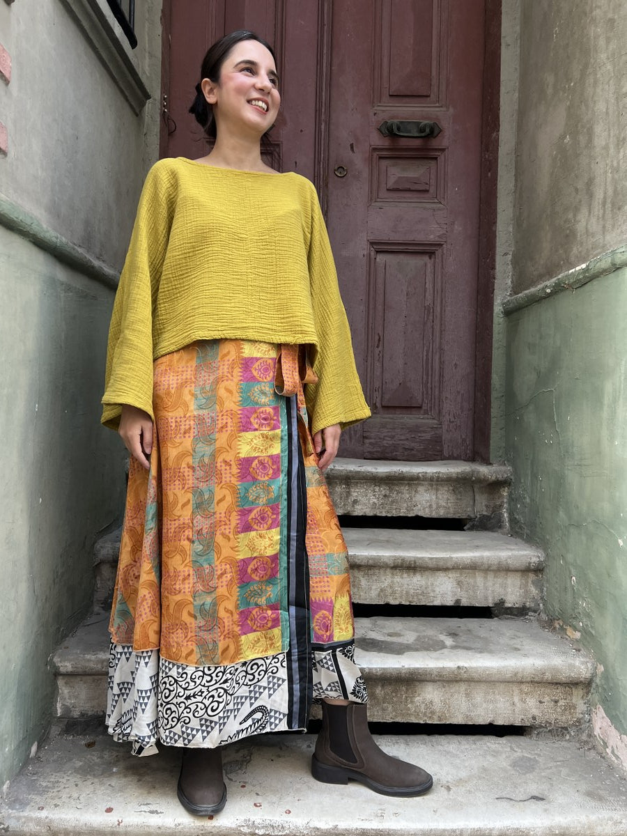 Çift Taraflı Nepal İpek Etek – Turuncu Motifli