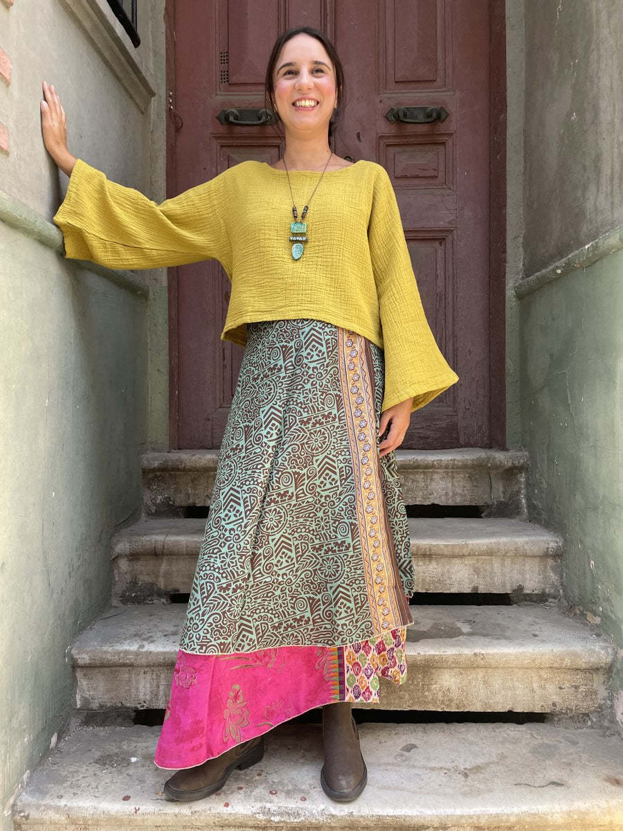 Çift Taraflı Nepal Bohem İpek Etek – Yeşil & Pembe Desenli
