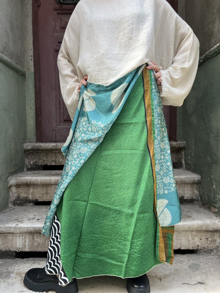 Nepal Çift Taraflı İpek Etek – El Yapımı, Yeşil Desenli