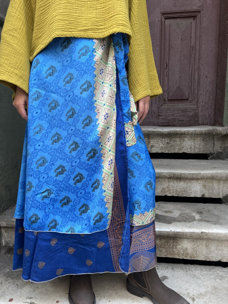 Nepal Çift Taraflı İpek Etek – Saks Mavi Desenli