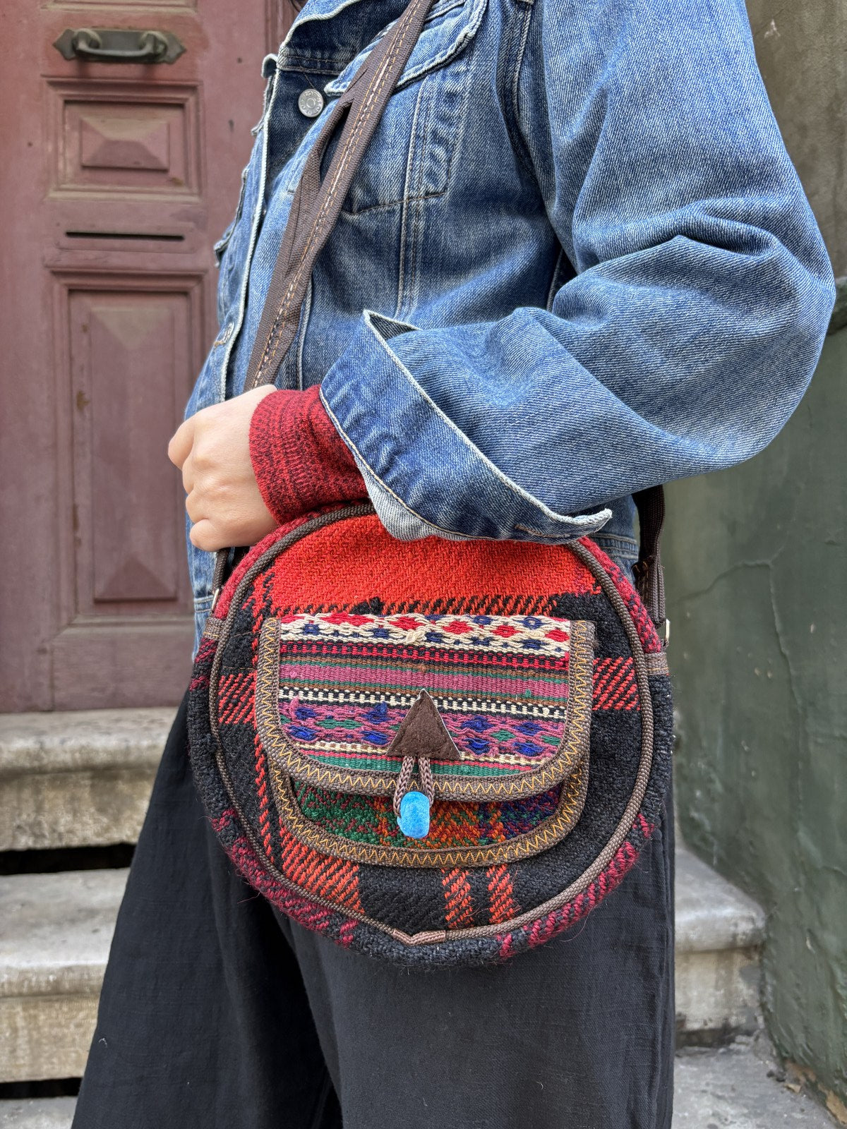 Etnik Yuvarlak Kilim Çantası