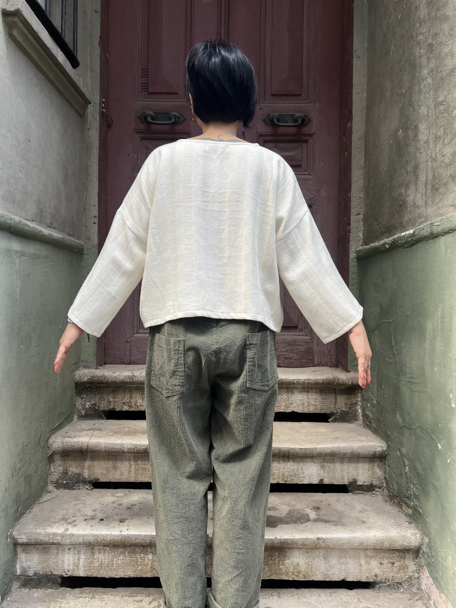 Ivoria Dokuma Kadın Bluz – Tek Üretim, %100 Pamuk, Sürdürülebilir Tasarım