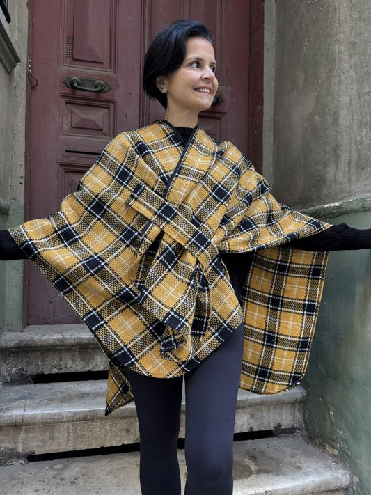 Siyah Sarı Kadın Renkli Ekose Panço