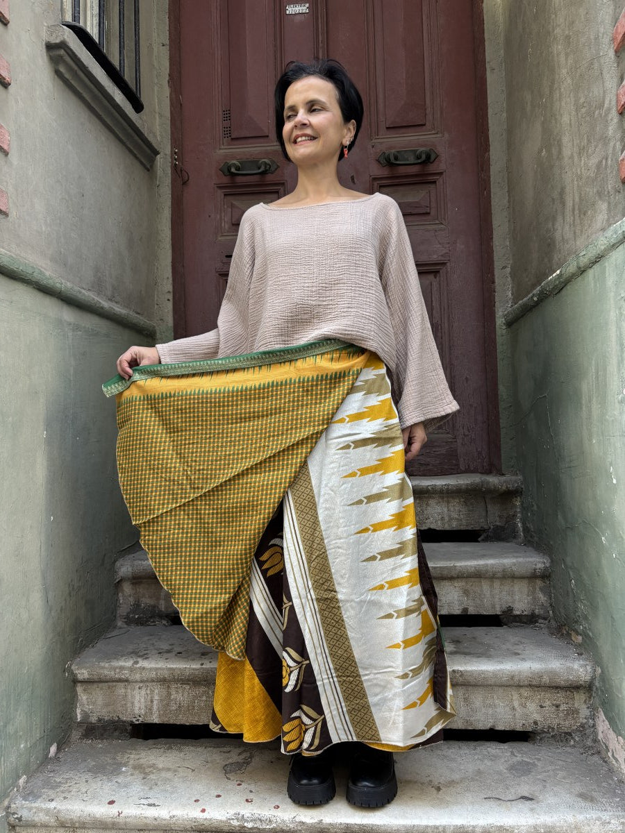 Çift Taraflı Nepal İpek Etek – Kare Motifli