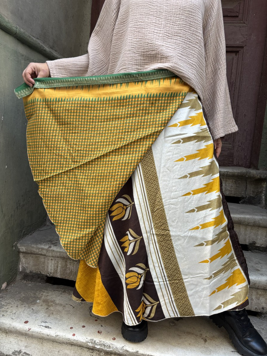 Çift Taraflı Nepal İpek Etek – Kare Motifli