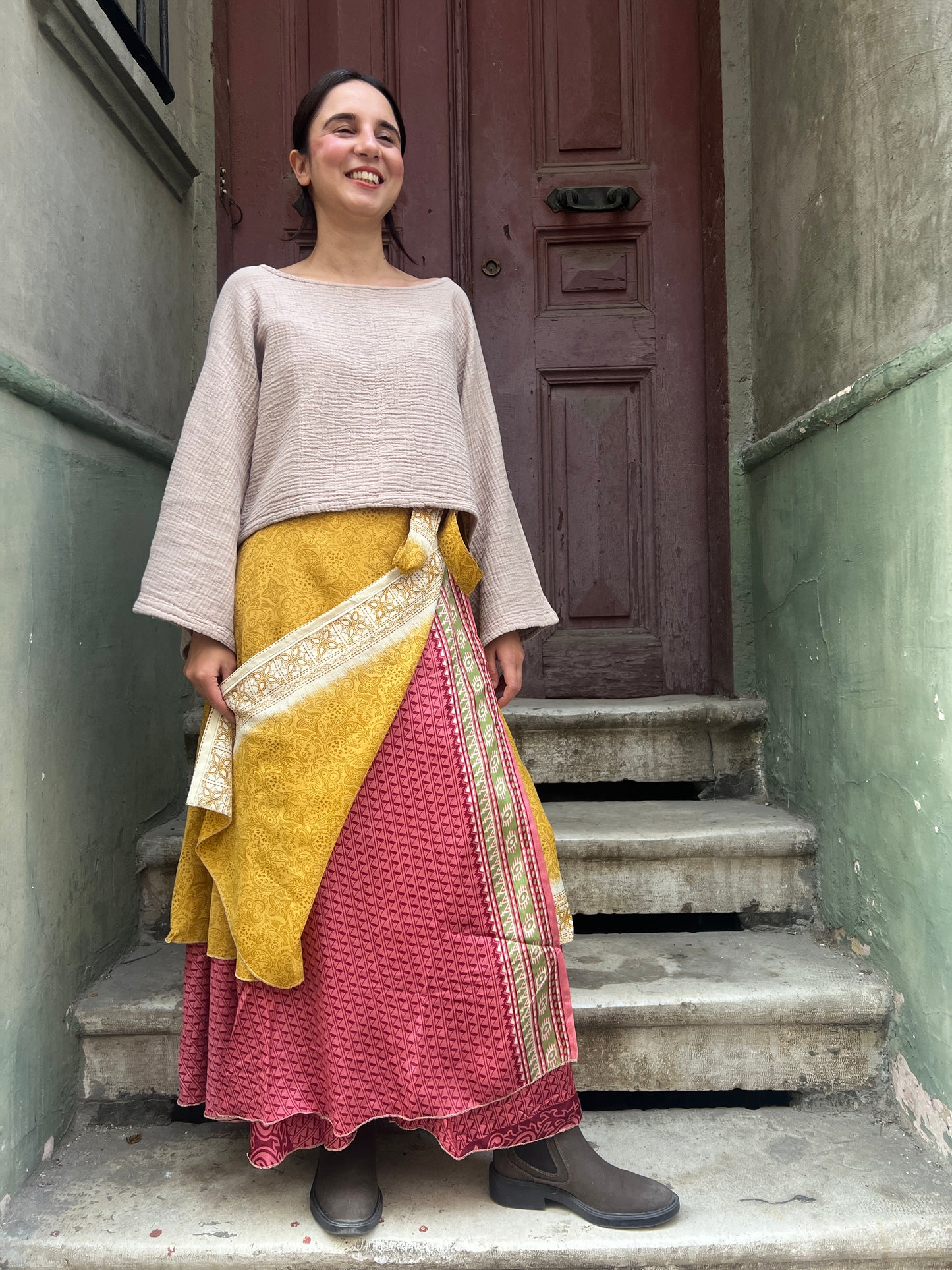 Nepal İpek Çift Taraflı Bağlamalı Etek – Sarı Desenli